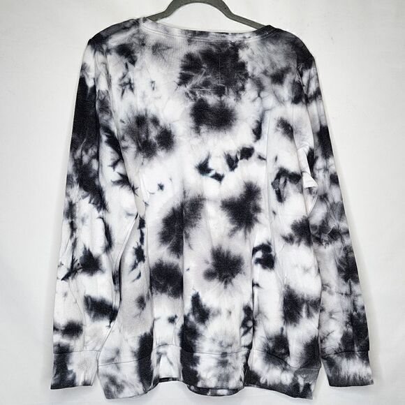 1X 14W 16W Torrid Black Pink Aggretsuko Sanrio Cozy Fleece Sweatshirt Tiedye NWT - Picture 7 of 7